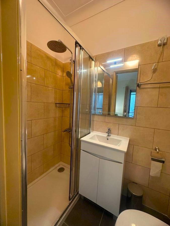 Lisabonna Guest House Amadora Extérieur photo