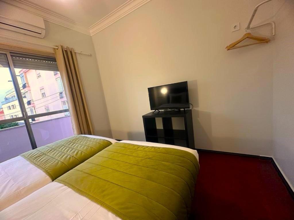 Lisabonna Guest House Amadora Extérieur photo