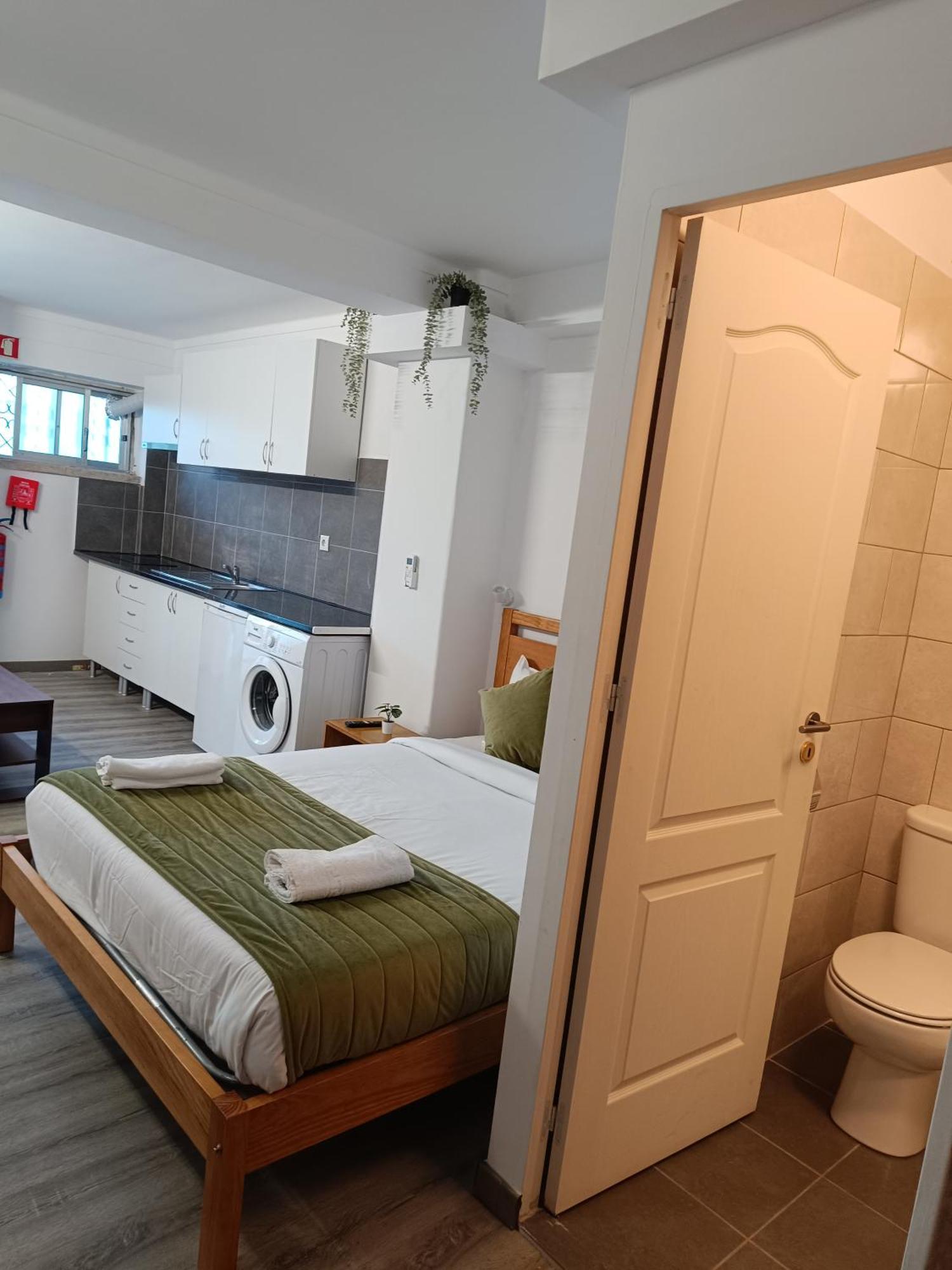 Lisabonna Guest House Amadora Extérieur photo